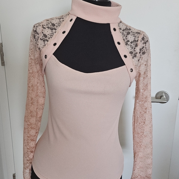 D.i.a Gyaru High Neck Lace Sleeve Top - Picture 2 of 8